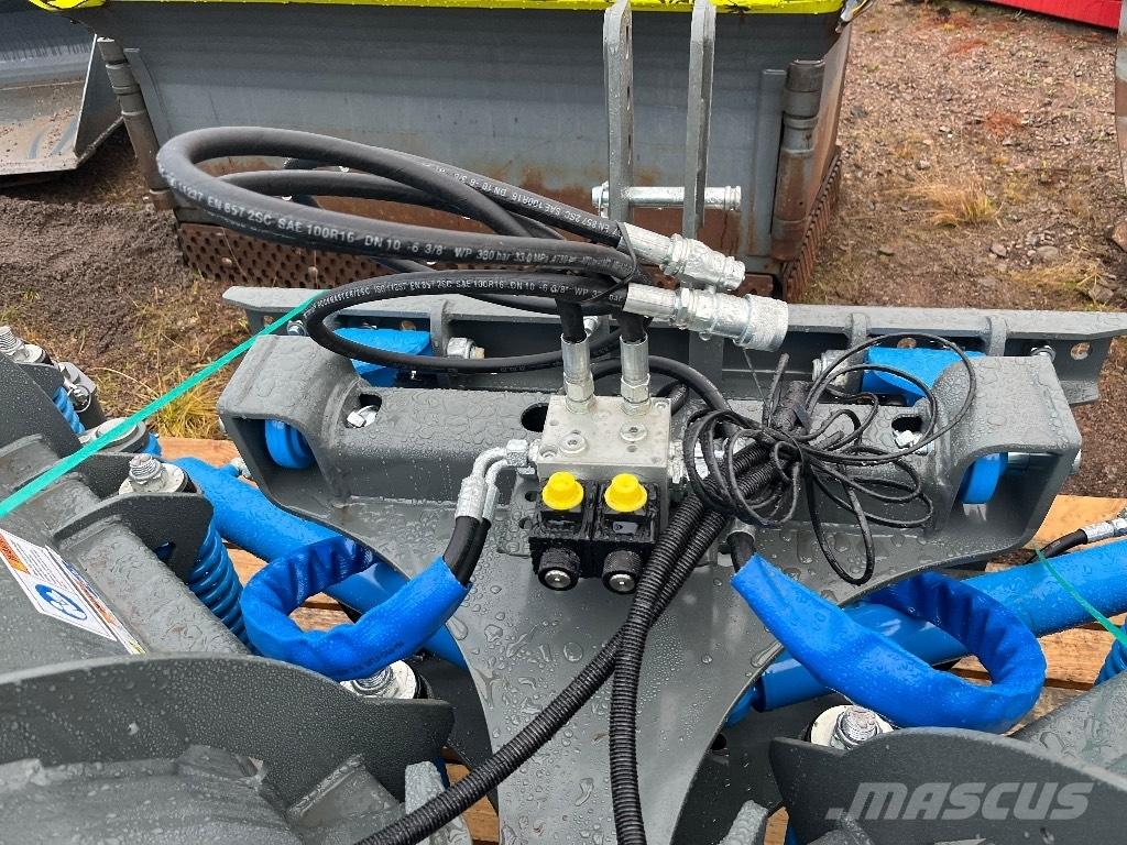 Snowek N360 حراثات ونصول الجليد