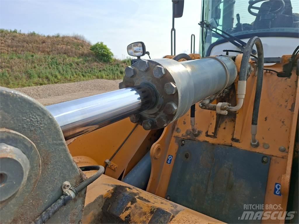 Liebherr L566 4X4 أخرى