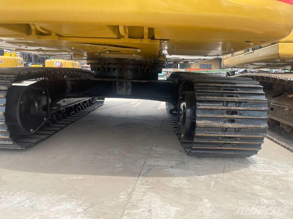 CAT 320GC حفارات زحافة