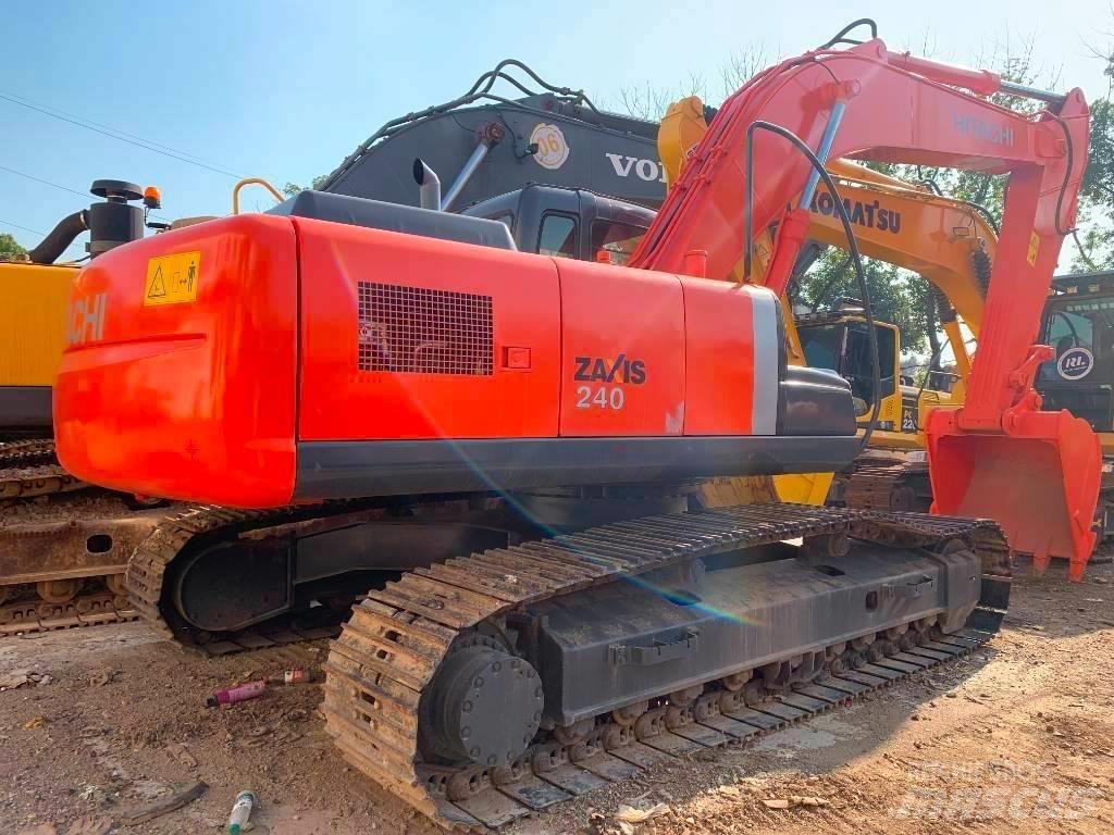 Hitachi Zaxis 240 حفارات زحافة