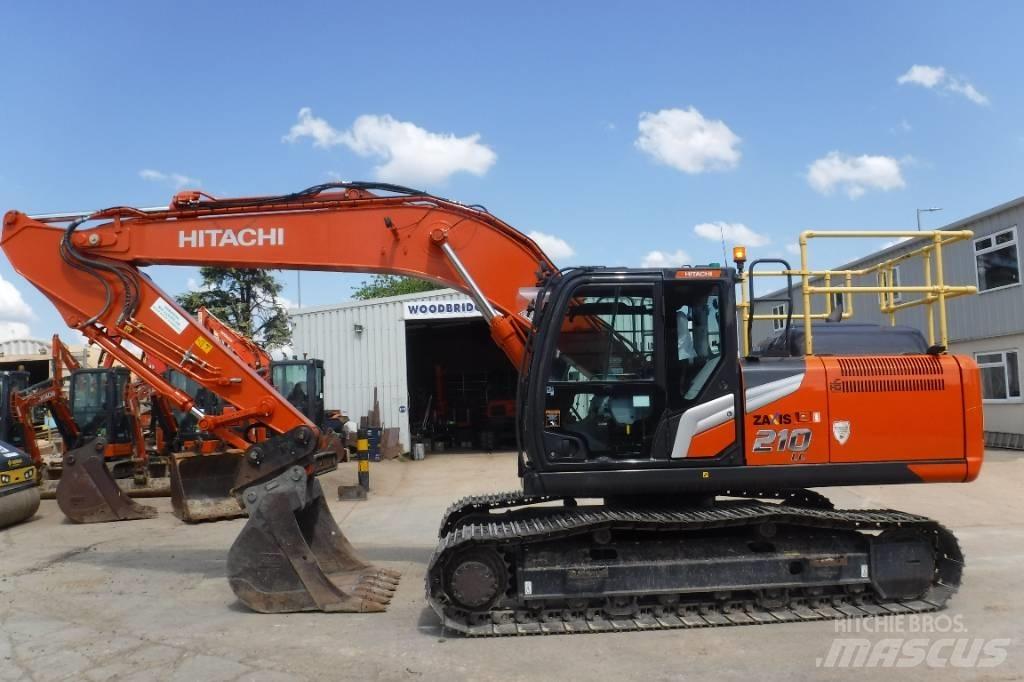 Hitachi ZX 210 LC-7 حفارات زحافة