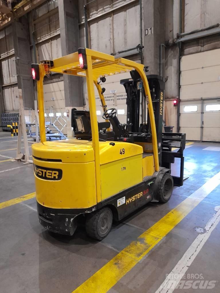 Hyster E 5.0 XNS شاحنات ذات رافعات شوكية تعمل بالكهرباء