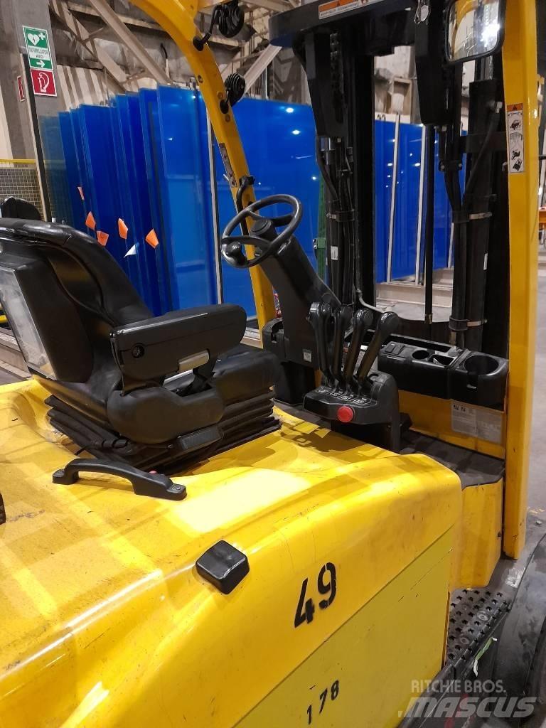 Hyster E 5.0 XNS شاحنات ذات رافعات شوكية تعمل بالكهرباء