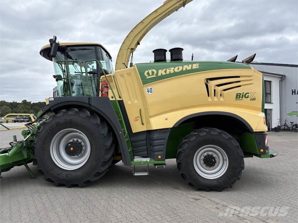 Krone BIG X 680 حصادات الأعلاف