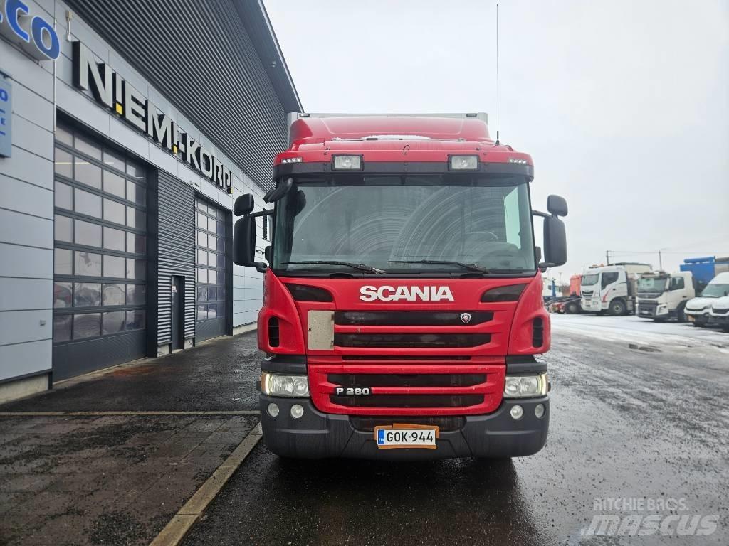 Scania P 280 شاحنات ذات هيكل صندوقي