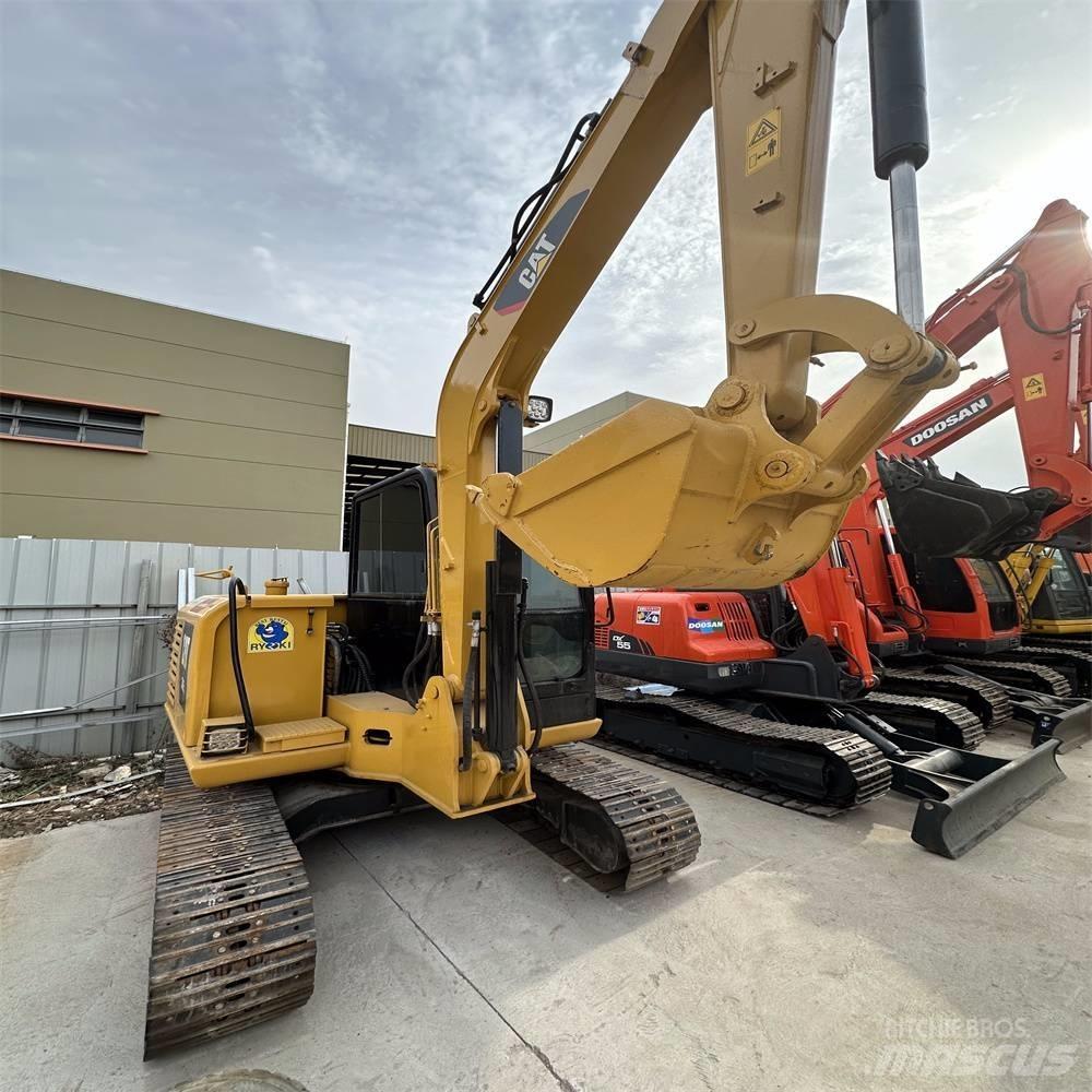CAT 306E حفارات زحافة