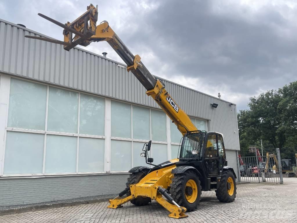 JCB 540-140     2016 مناولات متداخلة
