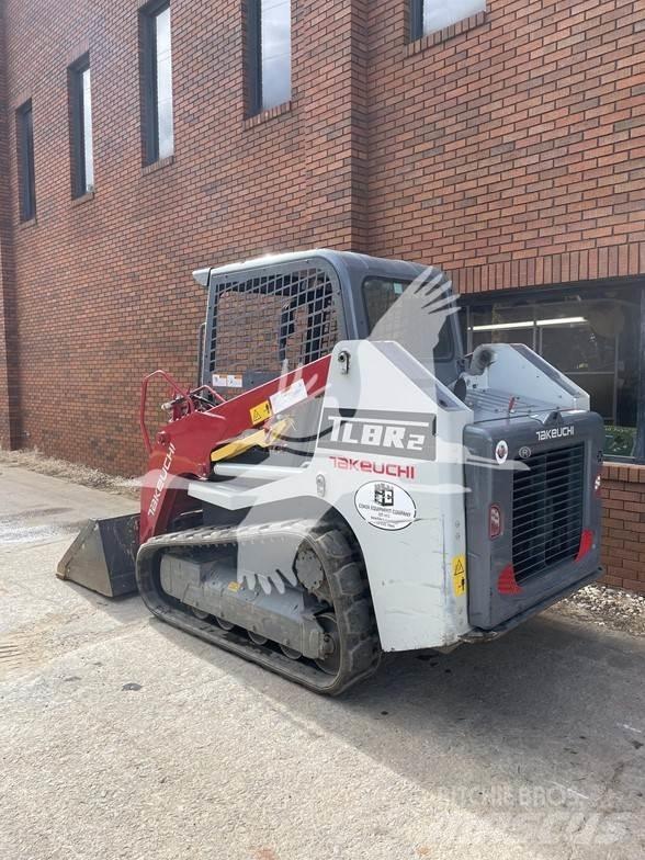 Takeuchi TL8R2 لوادر انزلاقية التوجيه