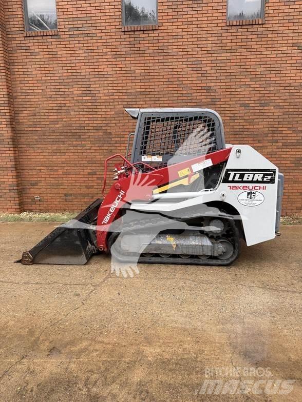 Takeuchi TL8R2 لوادر انزلاقية التوجيه