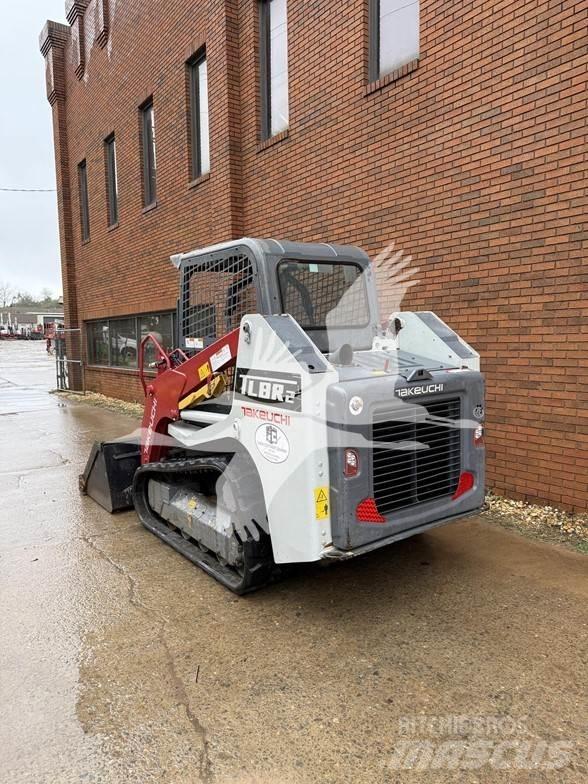 Takeuchi TL8R2 لوادر انزلاقية التوجيه