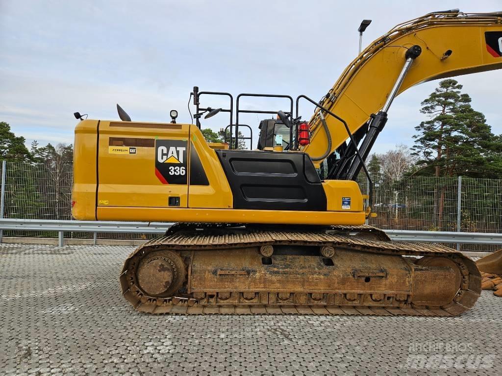 CAT 336 حفارات زحافة