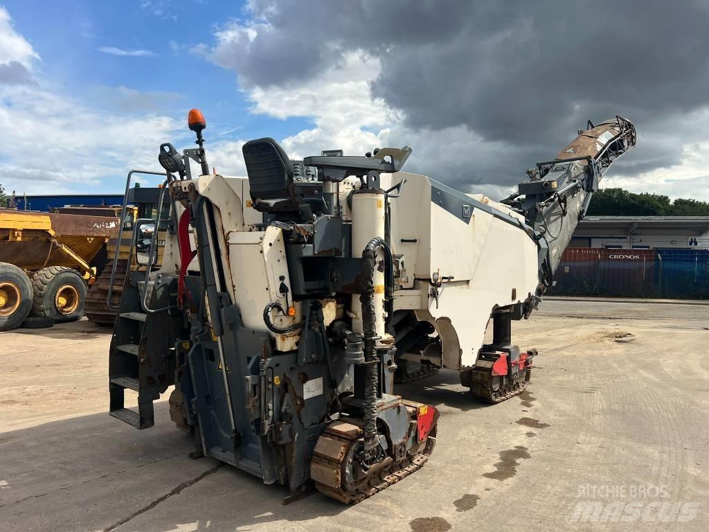 Wirtgen W100CFI ماكينات الكشط البارد للأسفلت