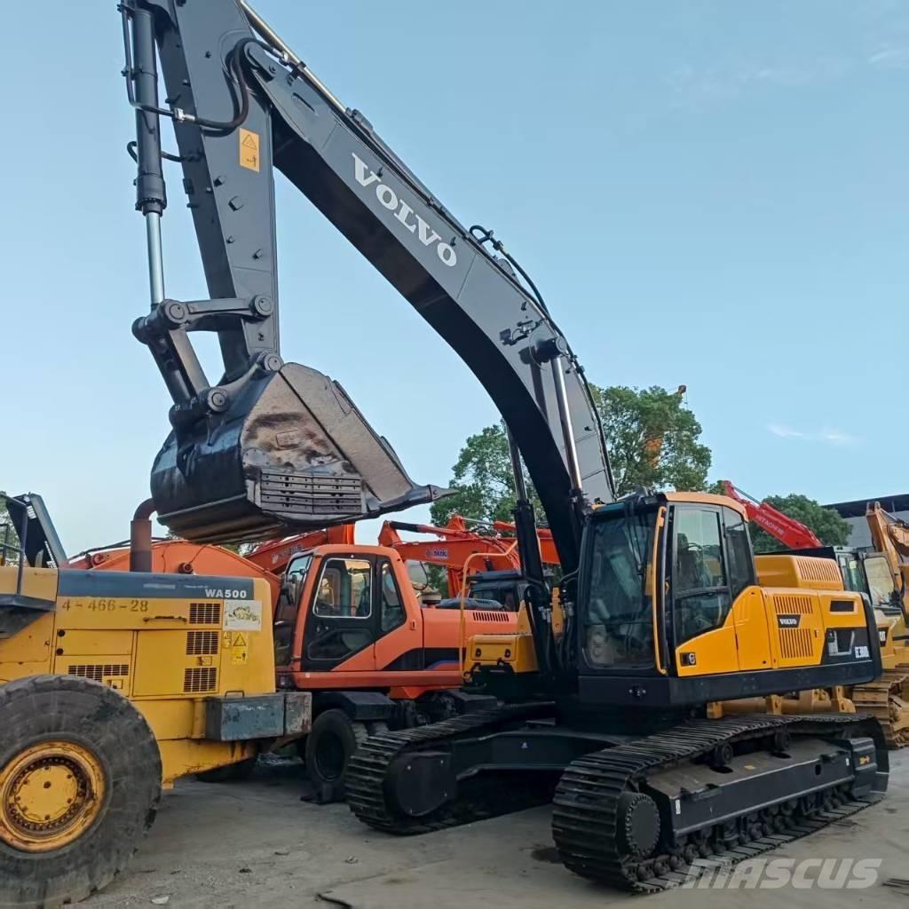 Volvo EC 380 D L حفارات زحافة