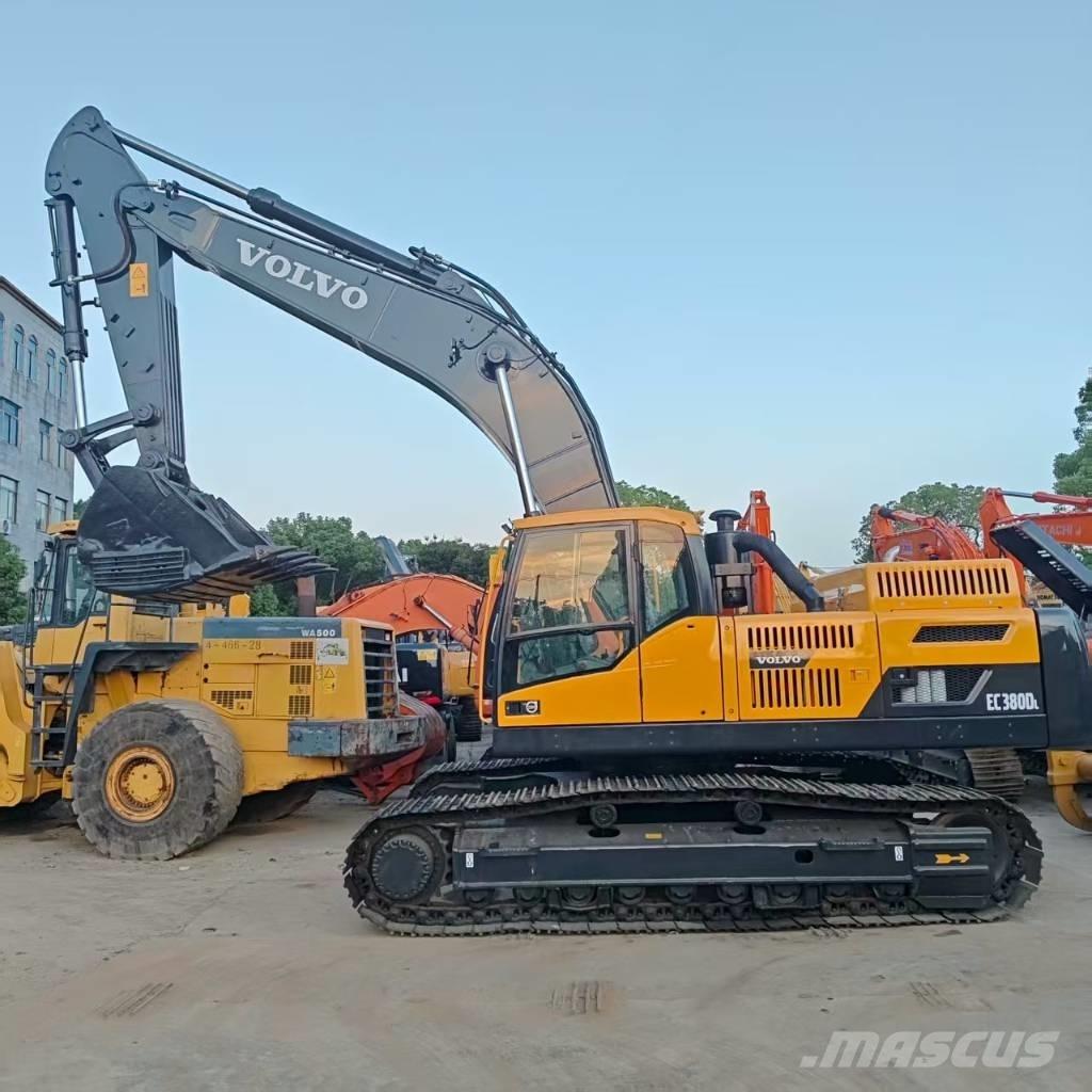 Volvo EC 380 D L حفارات زحافة