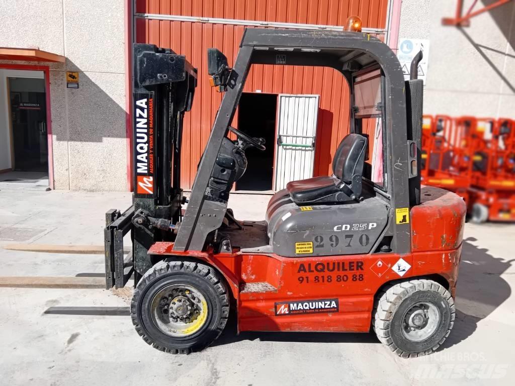 Manitou CD 25 P شاحنات الديزل