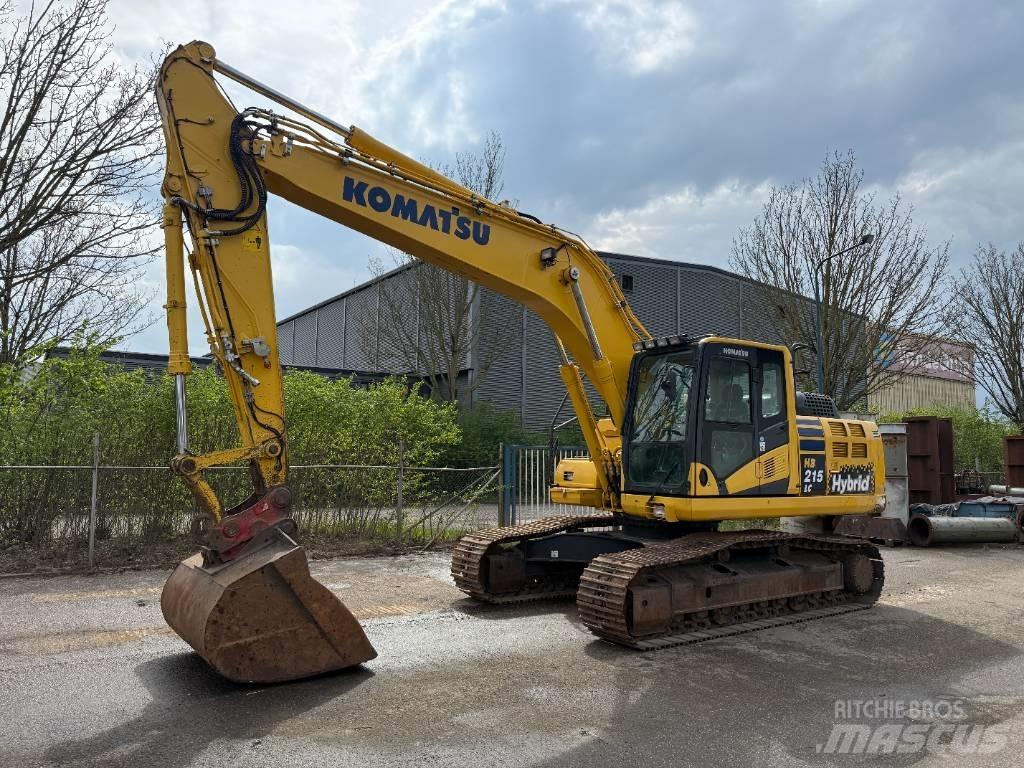 Komatsu HB 215 LC-2 حفارات زحافة