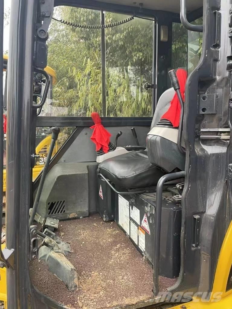 Komatsu PC30MR حفارات صغيرة أقل من 7 طن (حفارات صغيرة)