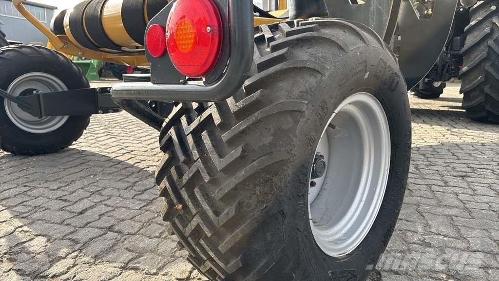 Tanco A100-EH حصادات الأعلاف