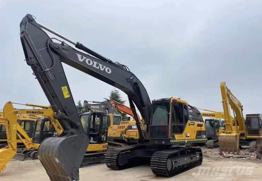 Volvo 210 حفارات زحافة