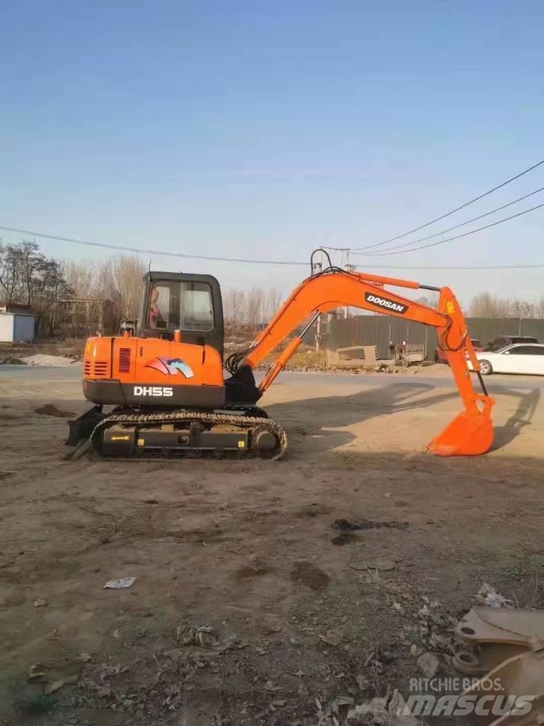 Doosan DH 55 حفارات صغيرة أقل من 7 طن (حفارات صغيرة)