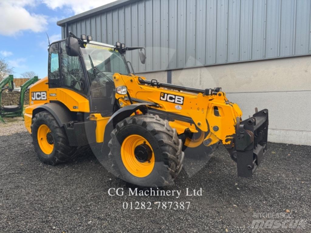 JCB TM 320 S معدات مناولة لأغراض الزراعة