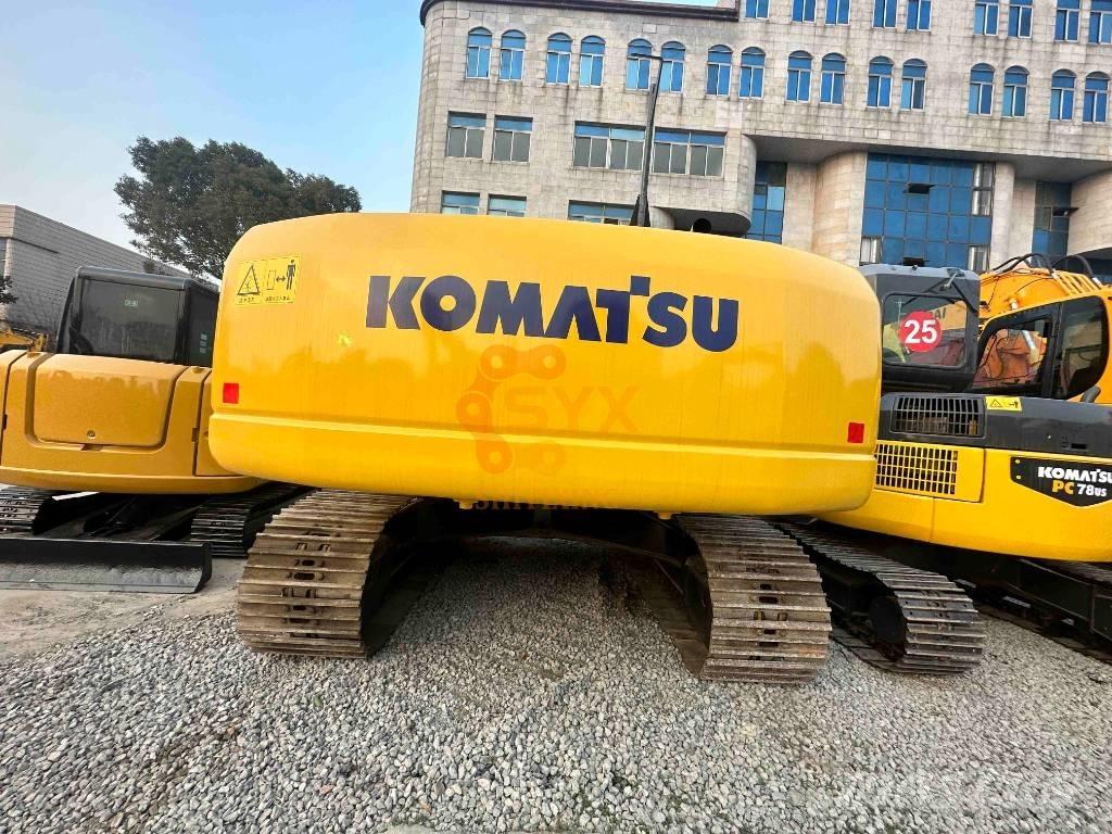 Komatsu PC 220-8 حفارات زحافة