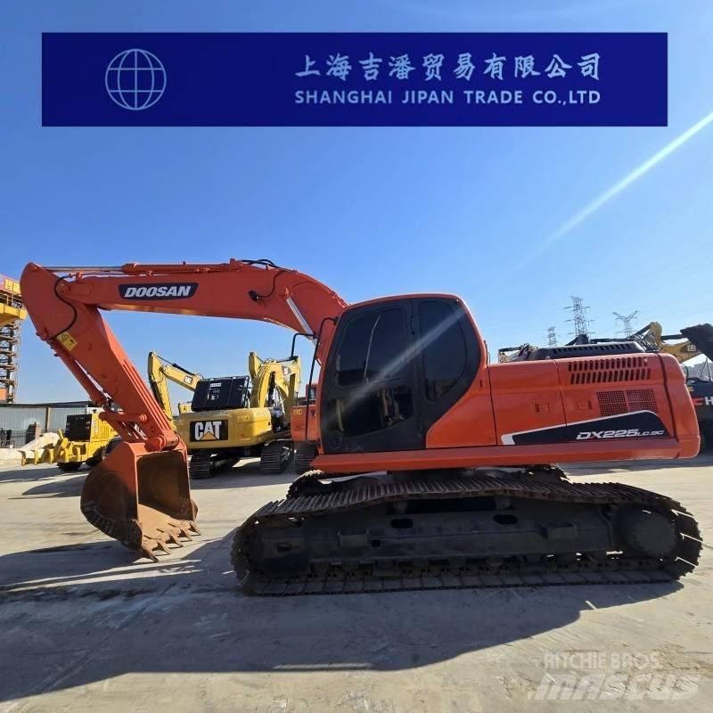 Doosan DX 225 حفارات زحافة