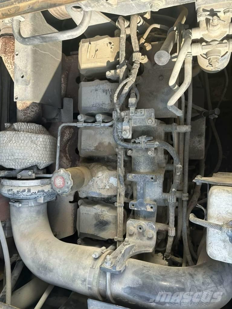 Komatsu PC 500-10 حفارات زحافة