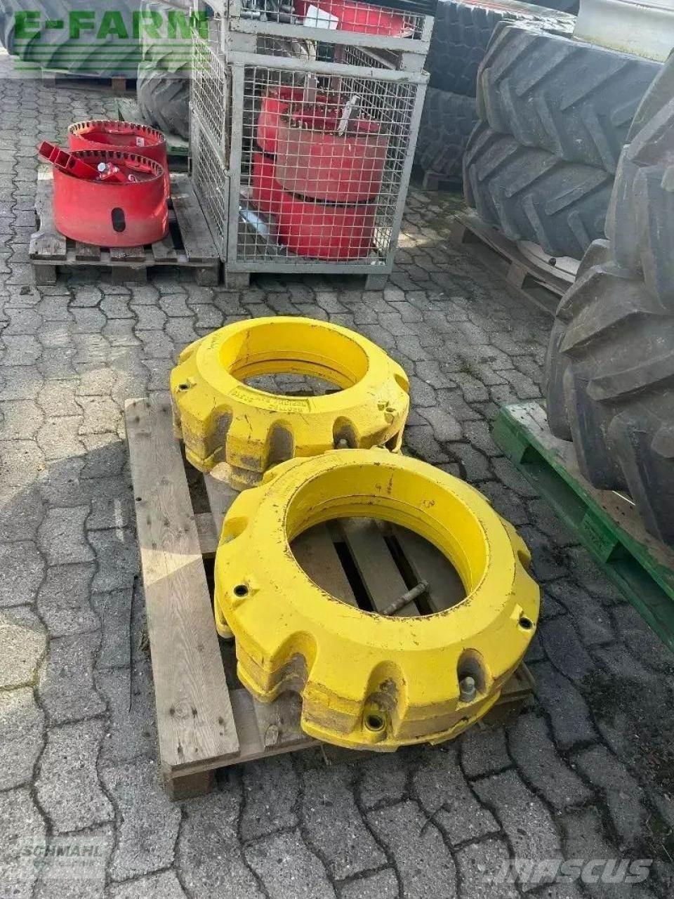 John Deere 7250 r الجرارات