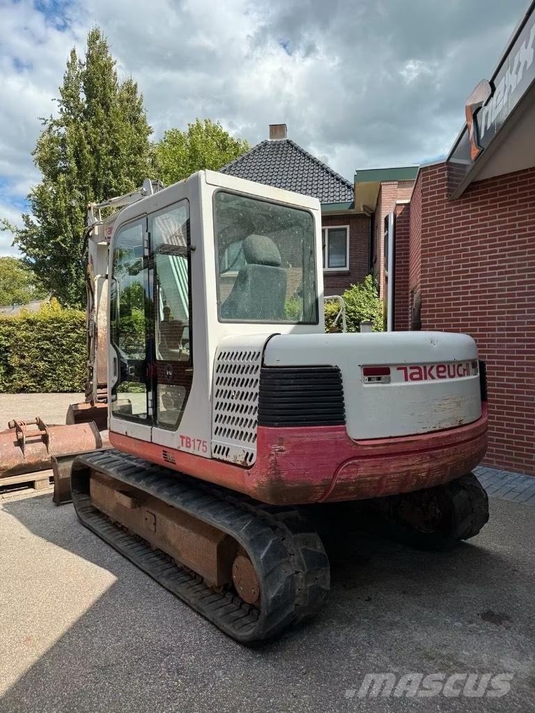 Takeuchi TB 175 حفارات زحافة
