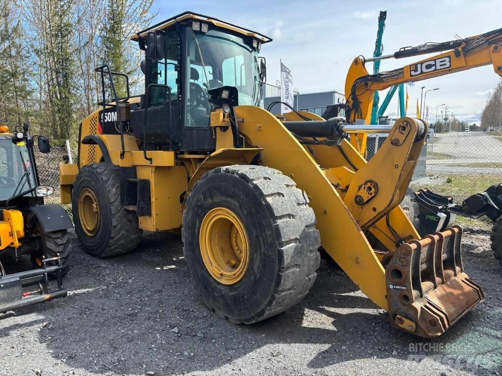 CAT 950M لوادر بعجل