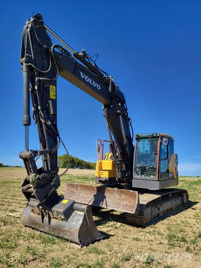 Volvo ECR  235  EL حفارات زحافة