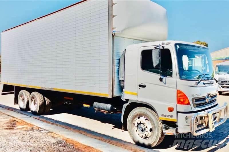 Hino 500 2626 شاحنات أخرى