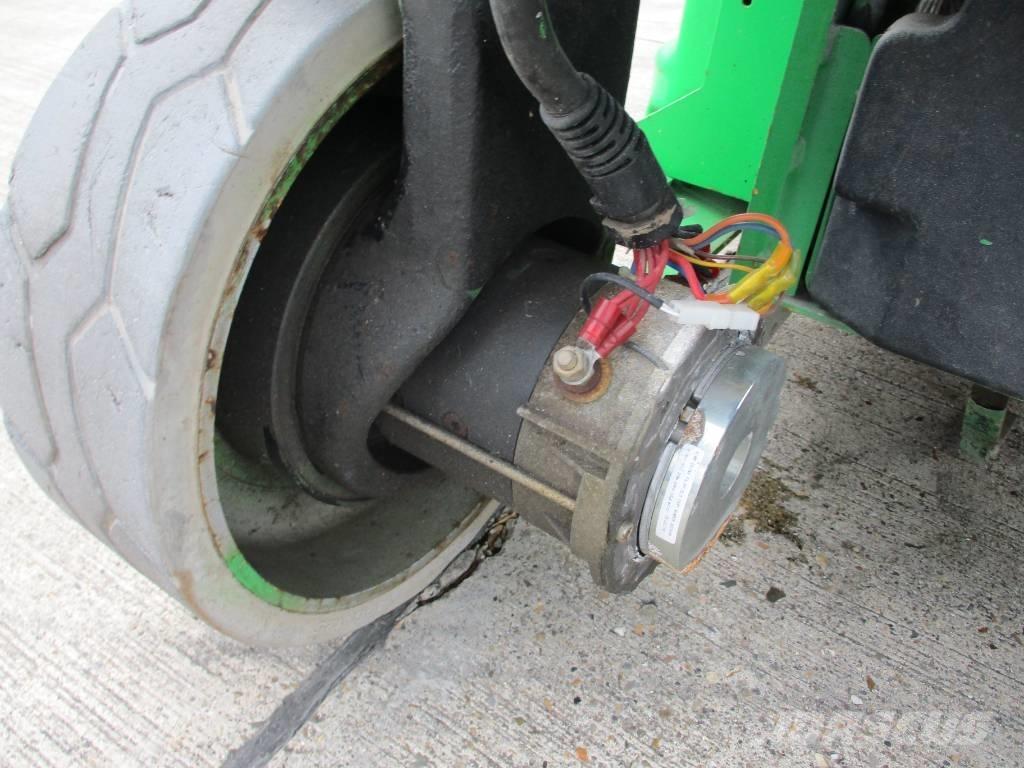 JLG 2632 ES (983) رافعات مقصية الشكل