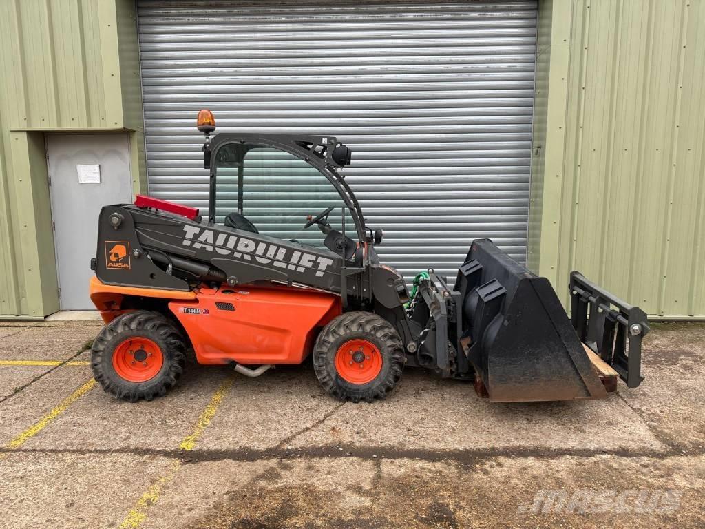 Ausa T 144 H مناولات متداخلة