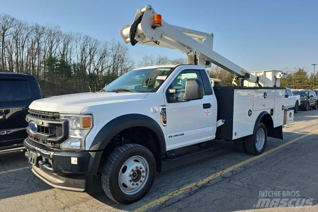 Ford F 550 XL SD المنصات الهوائية المثبتة على شاحنة