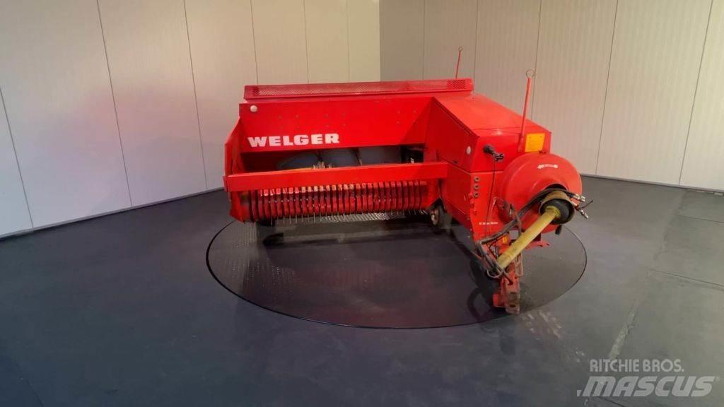 Welger AP 830 حصادات الأعلاف