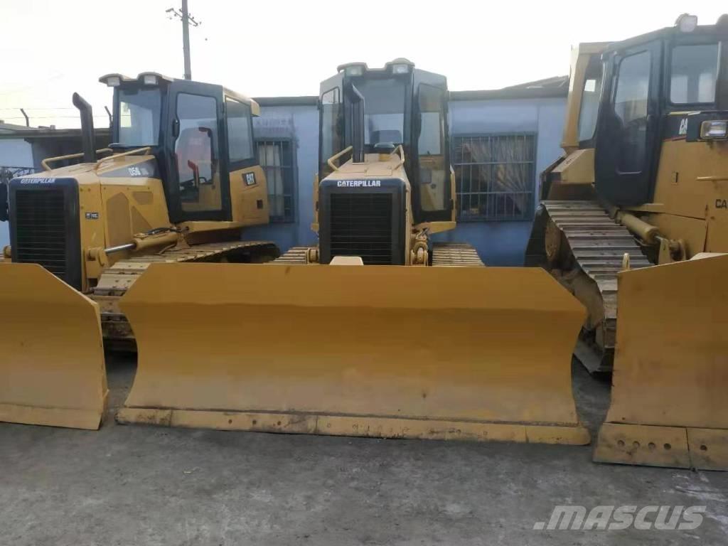 CAT D5M بلدوزرات مجنزرة