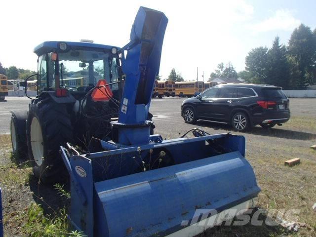 New Holland T 4040 الجرارات