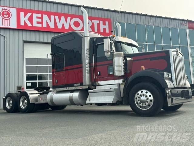 Kenworth W 900 B وحدات الجر