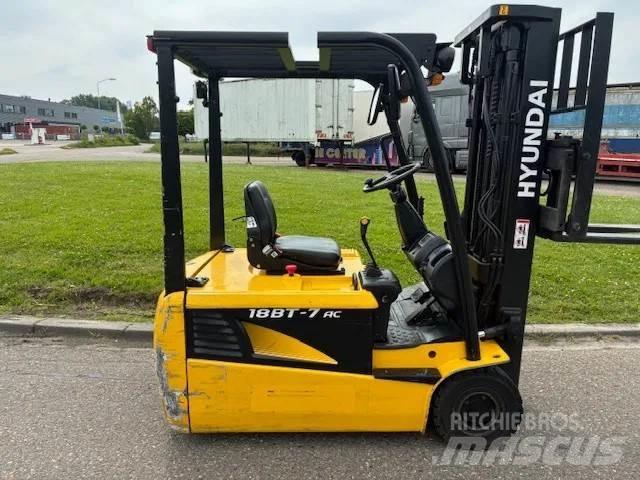 Hyundai 18BT-7 شاحنات ذات رافعات شوكية تعمل بالكهرباء