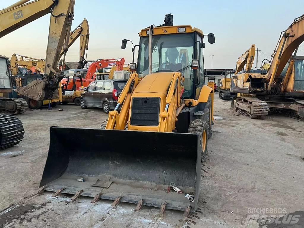 JCB 3CX لوادر ذات جرافات عكسية