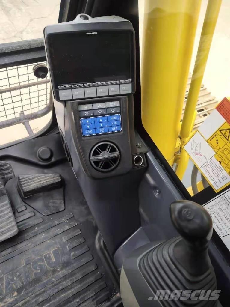 Komatsu PC 200 حفارات زحافة