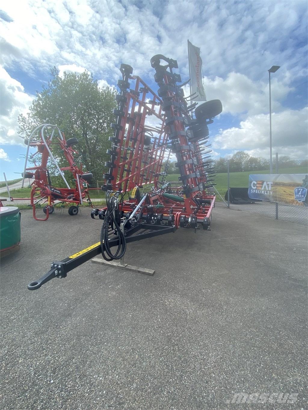 Kverneland Tiger 800 الكاسحات وقلابات التربة ذات المحركات