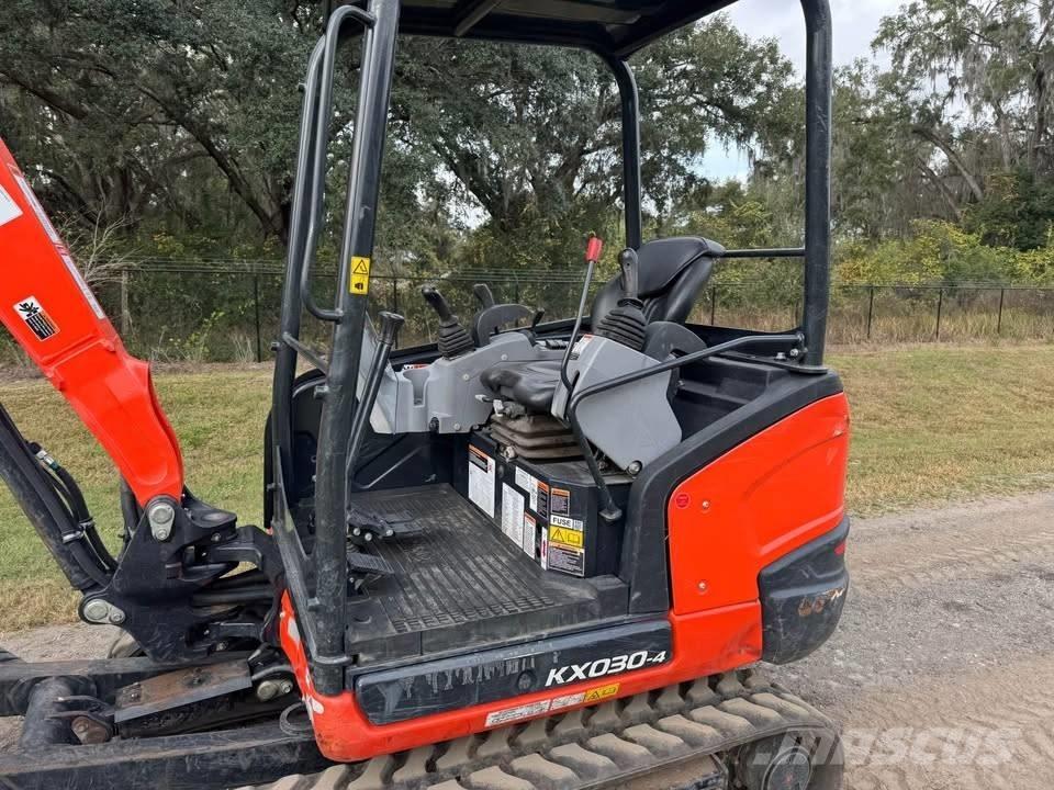Kubota KX 030-4 حفارات صغيرة أقل من 7 طن (حفارات صغيرة)