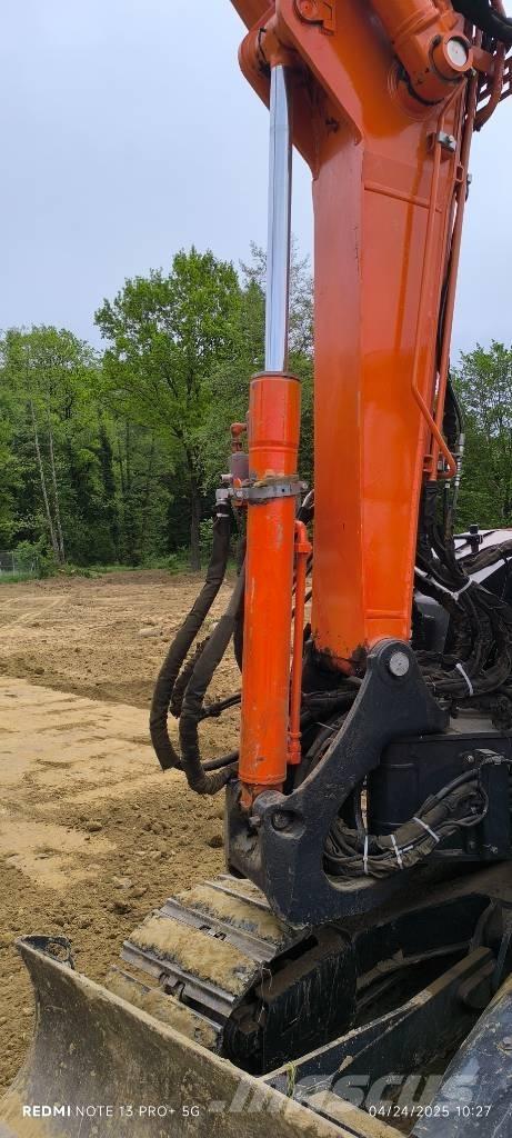 Hitachi Zaxis 85 USB حفارات وسط 7 طن - 12 طن