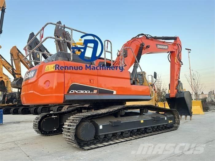 Doosan DX 300LC-9C حفارات زحافة