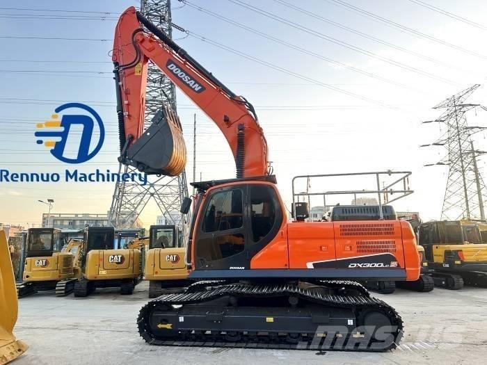 Doosan DX 300LC-9C حفارات زحافة