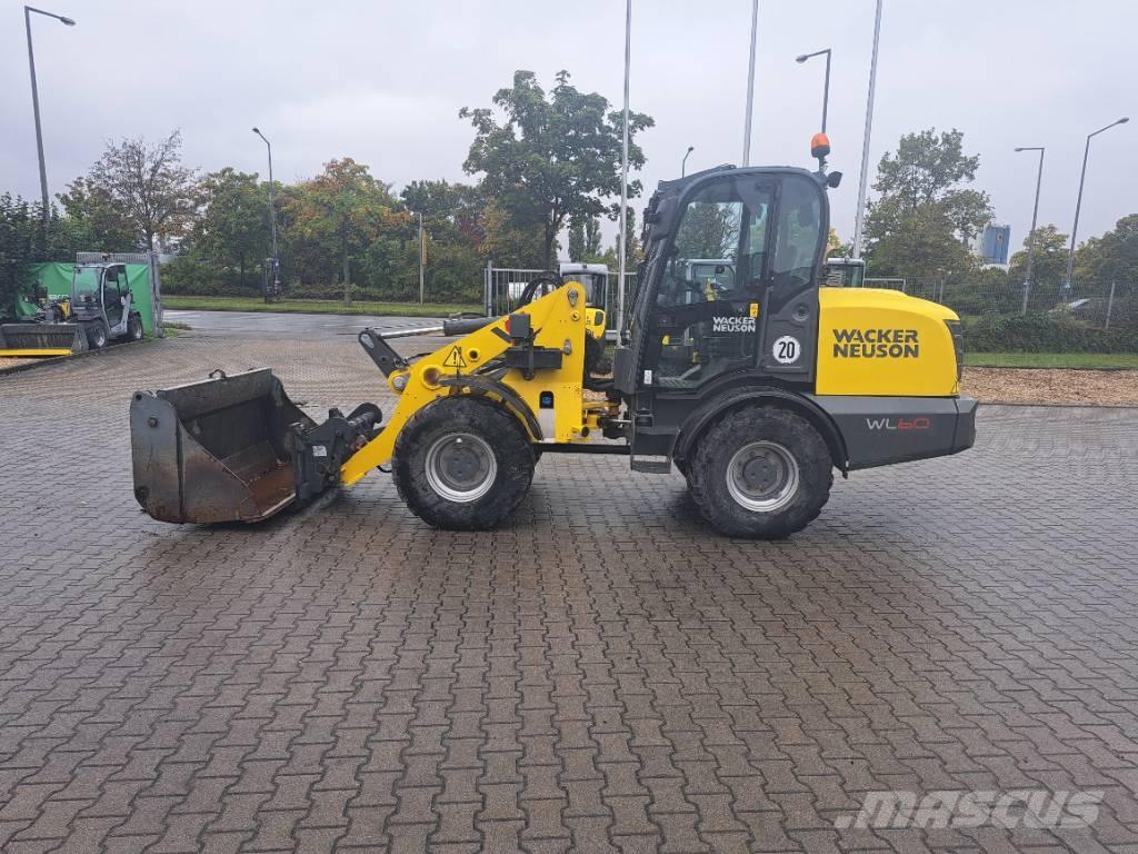 Wacker Neuson WL 60 لوادر بعجل