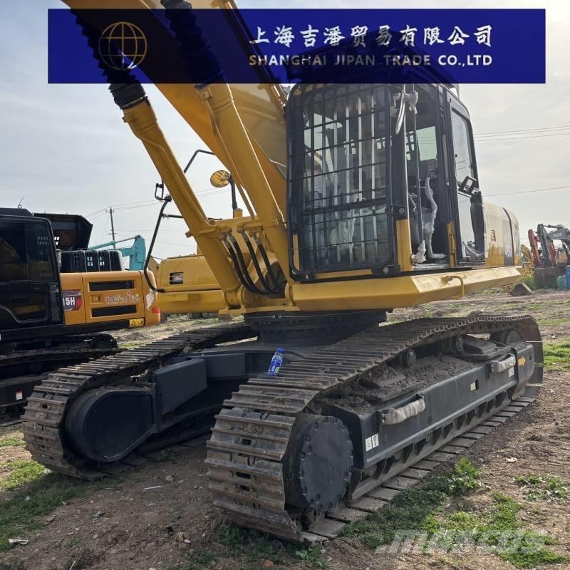 Komatsu PC 450 LC حفارات زحافة